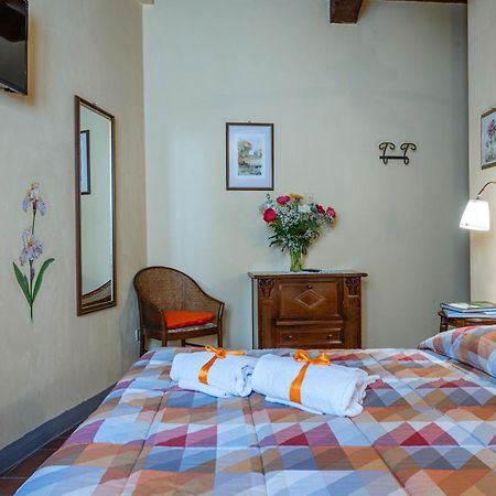Bed and Breakfast Antica Casa Dei Rassicurati Монтекарло Екстер'єр фото