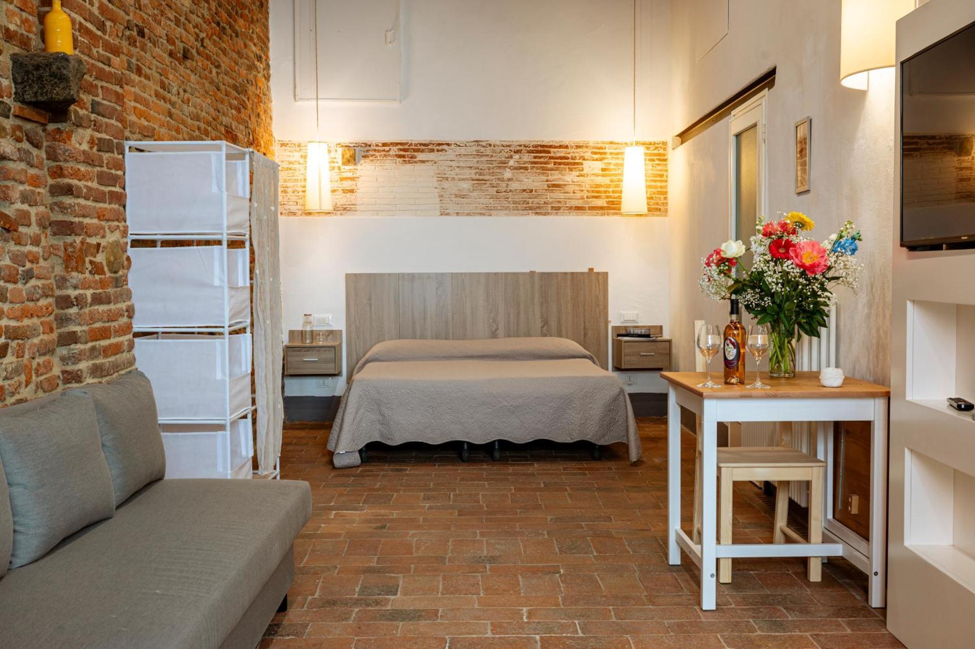 Bed and Breakfast Antica Casa Dei Rassicurati Монтекарло Екстер'єр фото