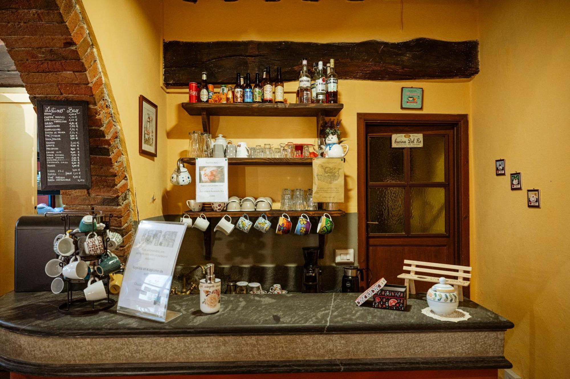 Bed and Breakfast Antica Casa Dei Rassicurati Монтекарло Екстер'єр фото