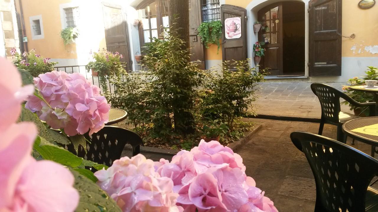 Bed and Breakfast Antica Casa Dei Rassicurati Монтекарло Екстер'єр фото