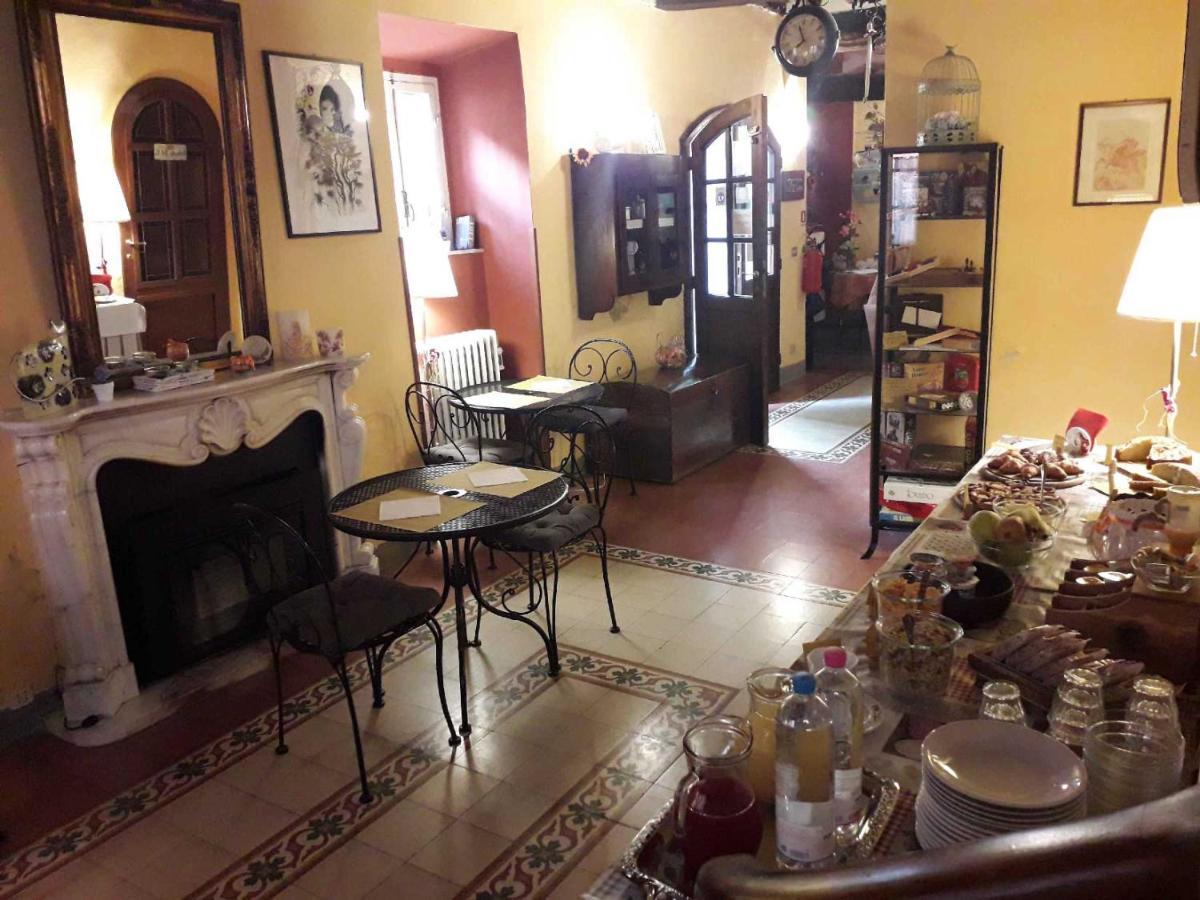 Bed and Breakfast Antica Casa Dei Rassicurati Монтекарло Екстер'єр фото