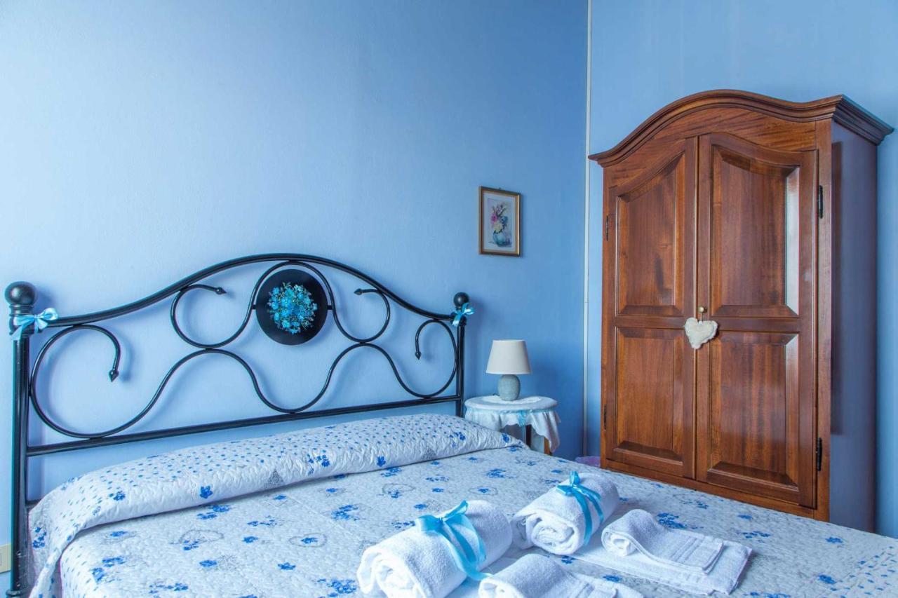 Bed and Breakfast Antica Casa Dei Rassicurati Монтекарло Екстер'єр фото