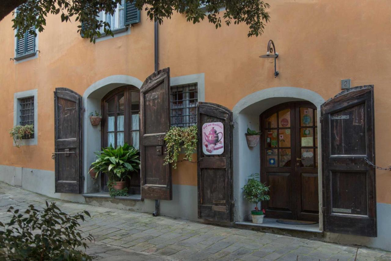 Bed and Breakfast Antica Casa Dei Rassicurati Монтекарло Екстер'єр фото
