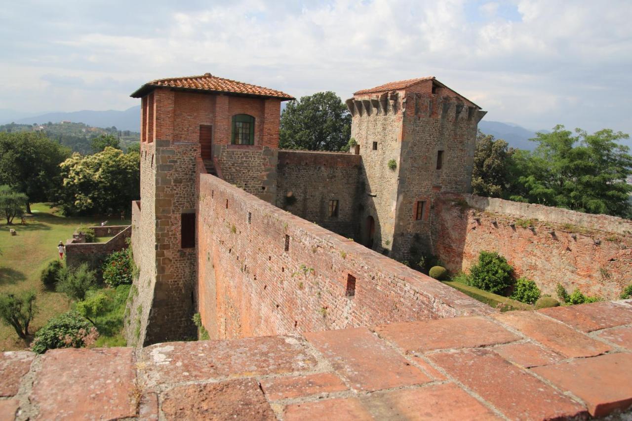 Bed and Breakfast Antica Casa Dei Rassicurati Монтекарло Екстер'єр фото
